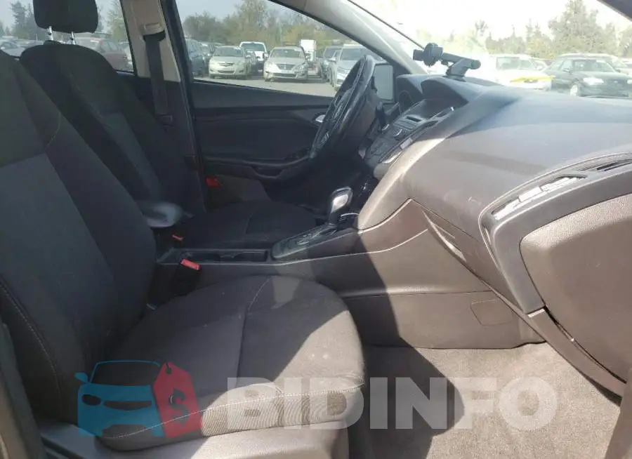 1FADP3F28FL288077 Photo# 5