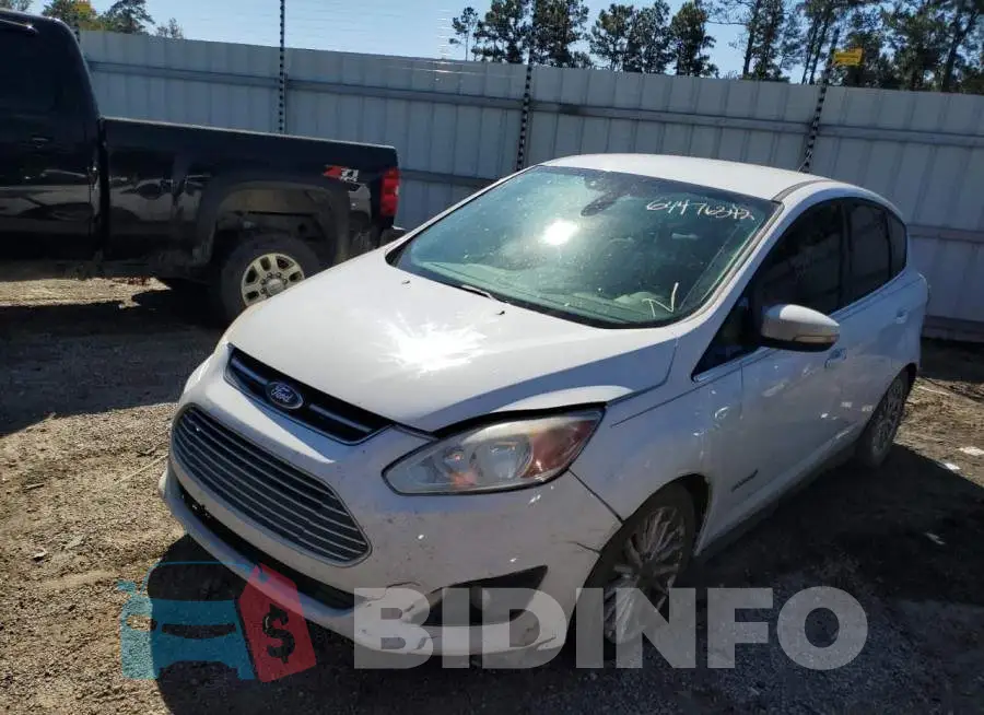 1FADP5BU8EL517469 Photo# 2