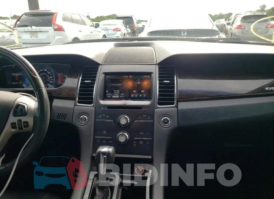 1FAHP2F84FG118713 Photo# 9