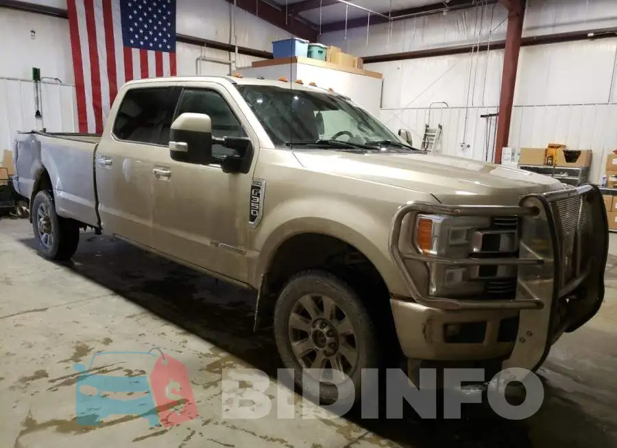 1FT8W3BT1JEB45532 Photo# 4