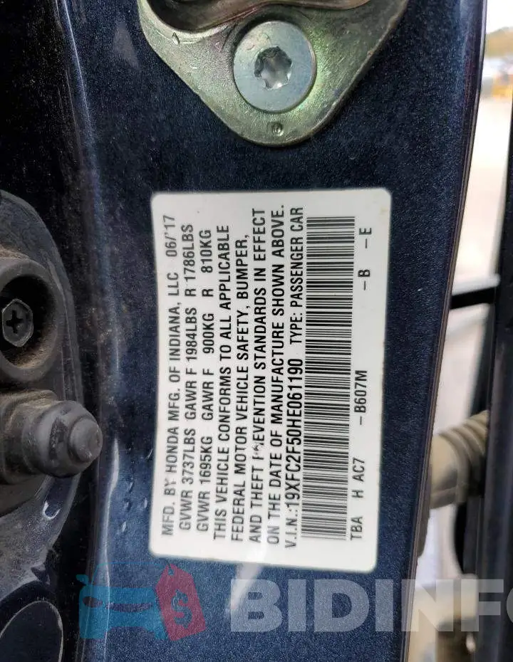 19XFC2F50HE061190 Photo# 12