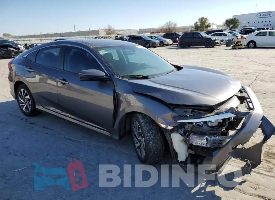 19XFC2F71GE051204 Photo# 4