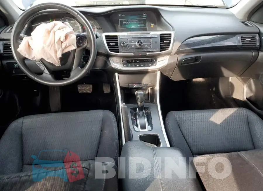 1HGCR2F50EA025081 Photo# 8