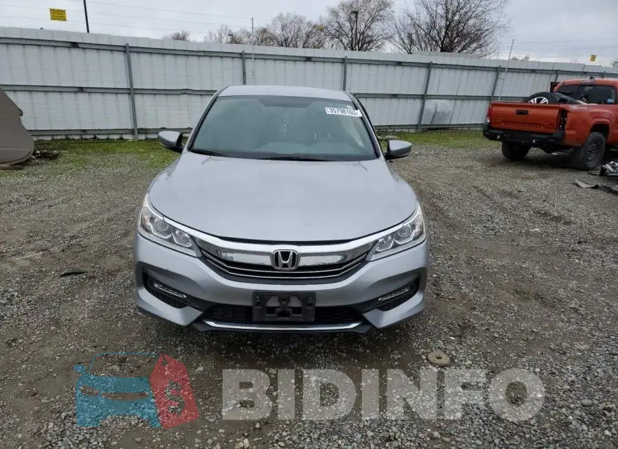 1HGCR2F56HA292097 Photo# 5