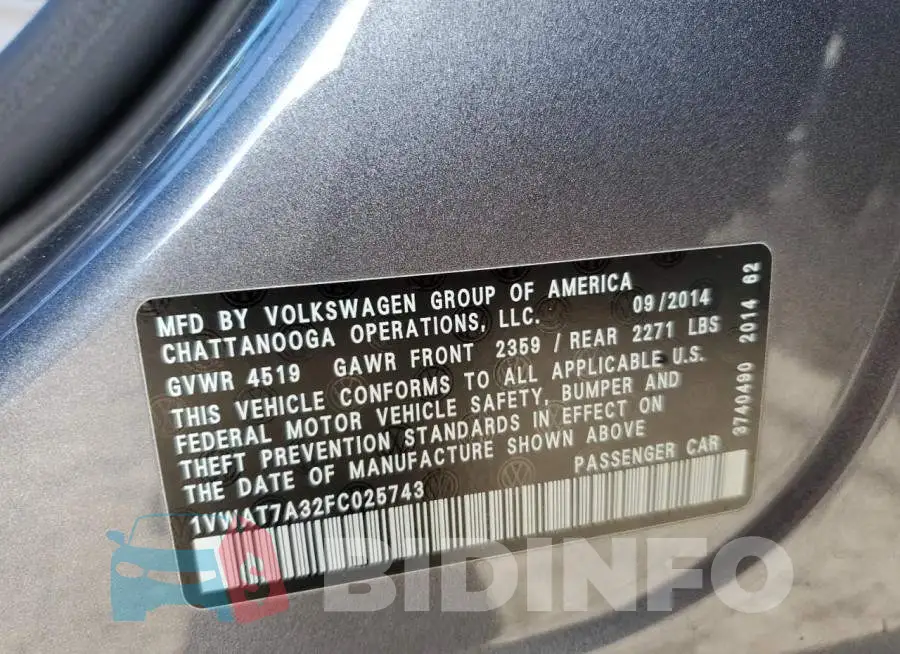 1VWAT7A32FC025743 Photo# 12