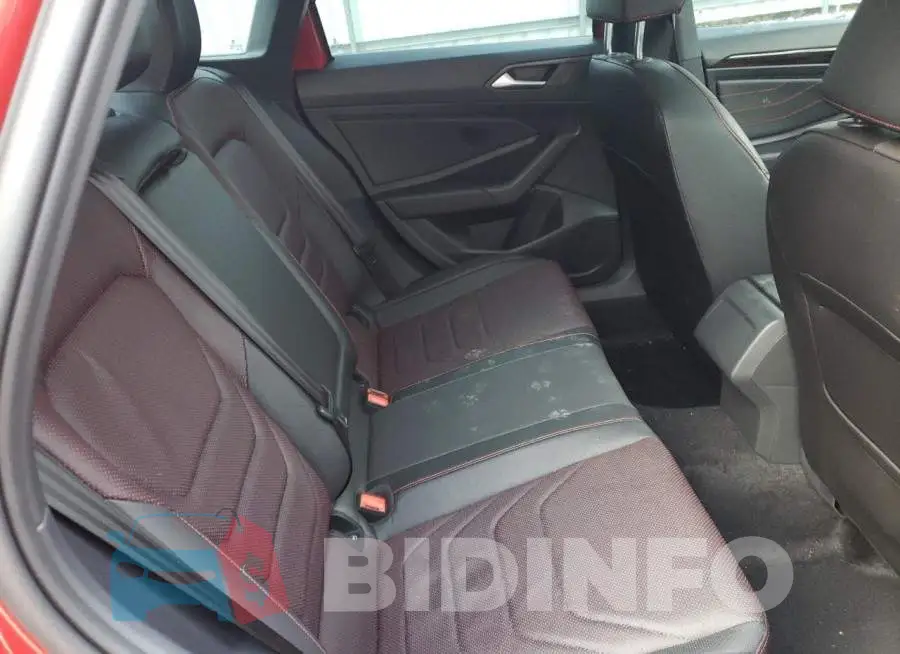 3VW2T7BU9NM016837 Photo# 10