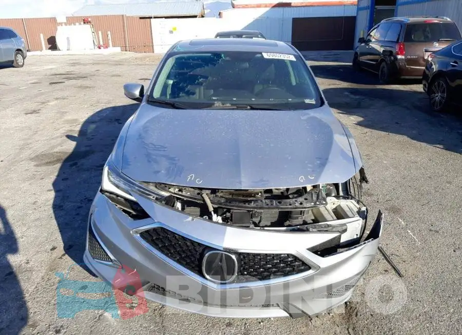 19UDE2F31MA008741 Photo# 5