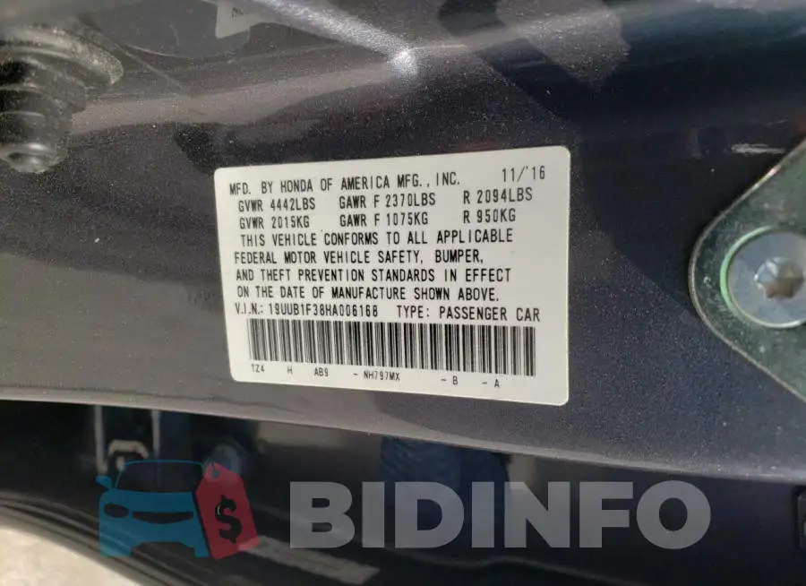 19UUB1F38HA006168 Photo# 10