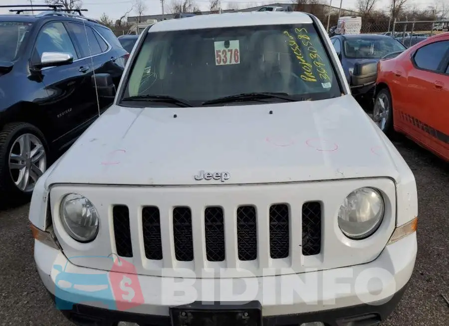 1C4NJPBB9ED925743 Photo# 5