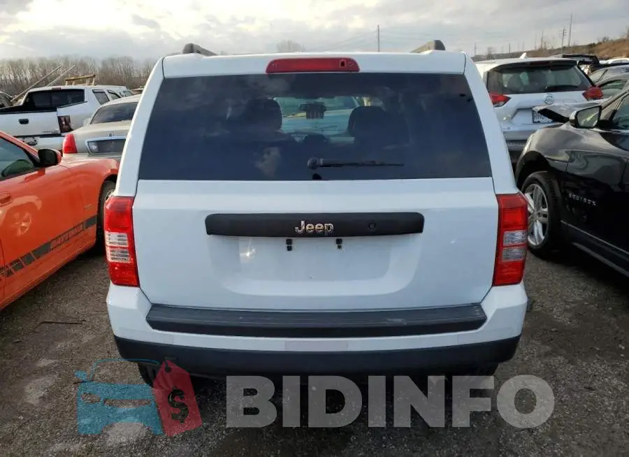 1C4NJPBB9ED925743 Photo# 6