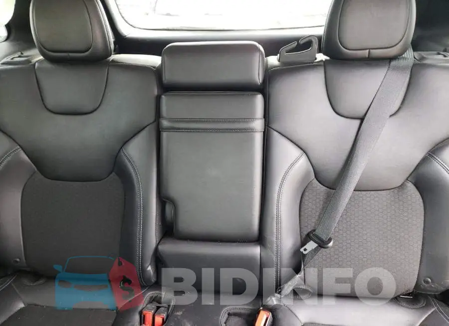 1C4PJMLX6KD371459 Photo# 10