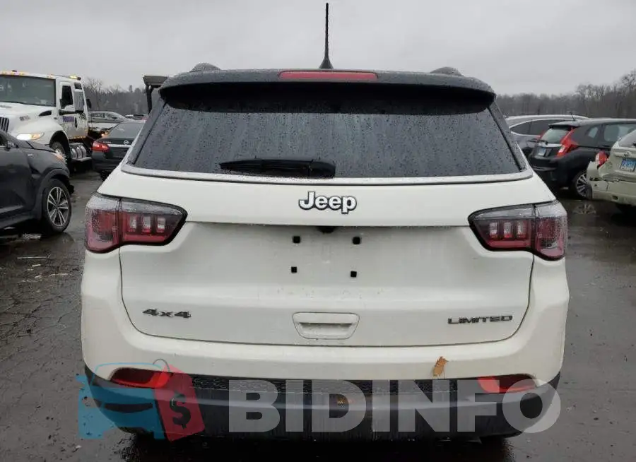 3C4NJDCB4LT173762 Photo# 6