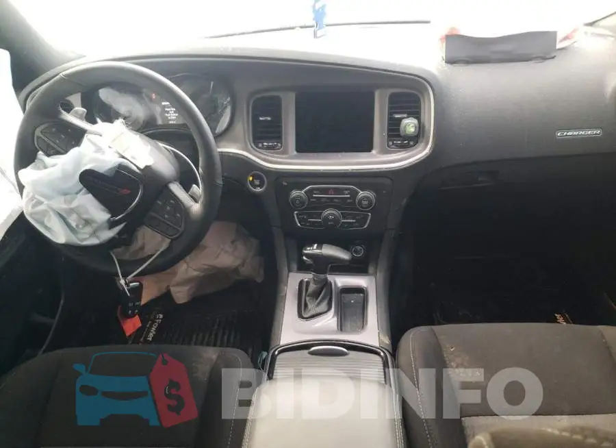 2C3CDXHG8NH217511 Photo# 8