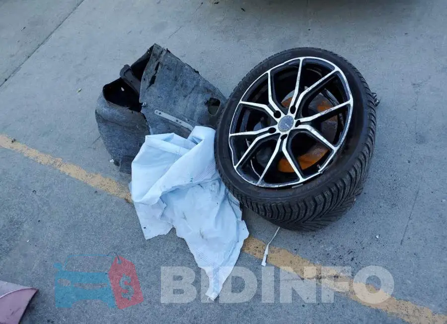 JTHC81F24M5043574 Photo# 12
