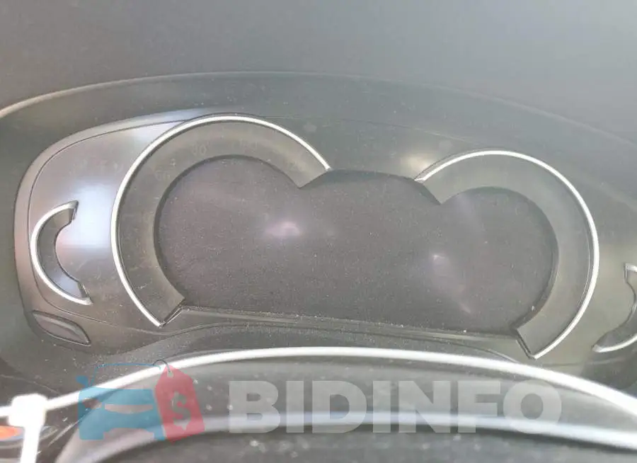 WBAJB9C5XKB289449 Photo# 8
