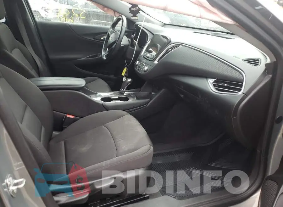 1G1ZD5ST1JF250855 Photo# 5