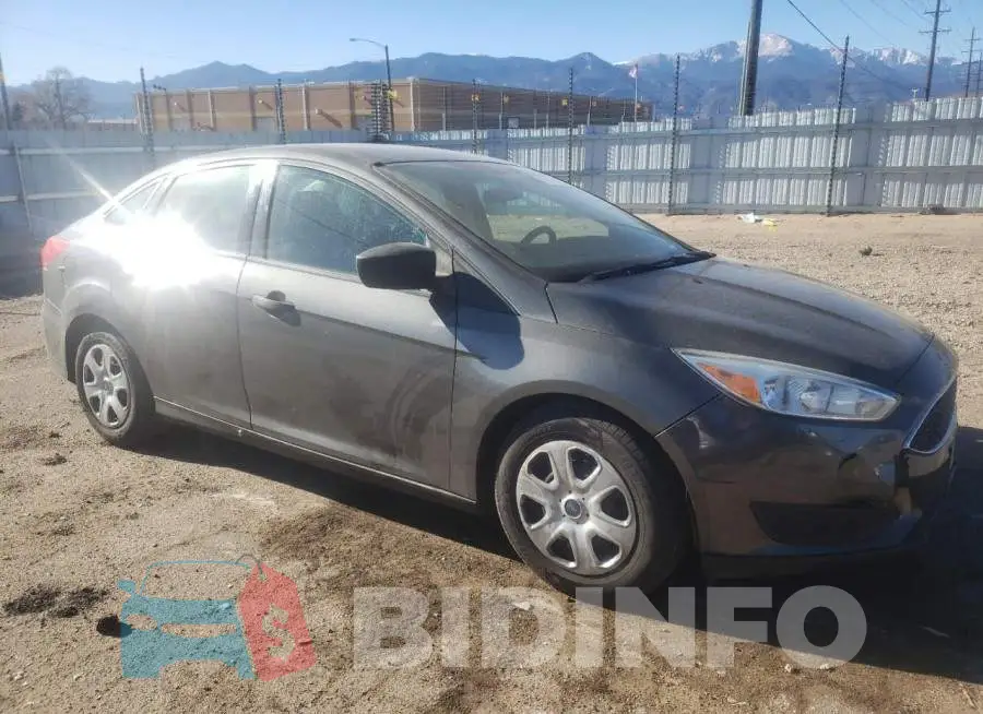 1FADP3E23GL238254 Photo# 4