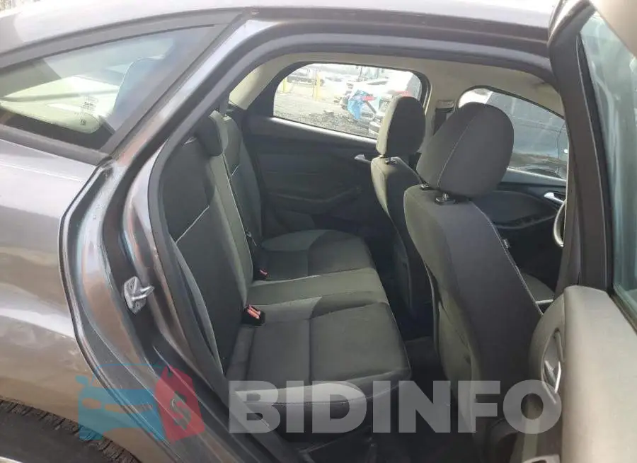 1FADP3F22EL189575 Photo# 10