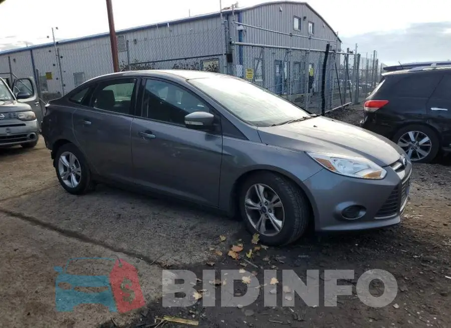 1FADP3F22EL189575 Photo# 4