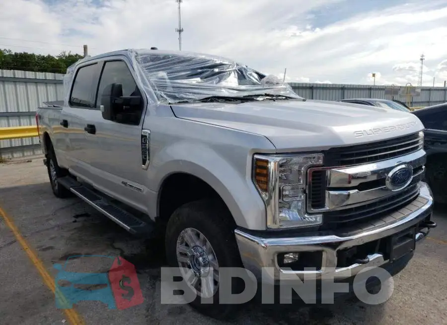 1FT7W2BT7JEB71655 Photo# 1