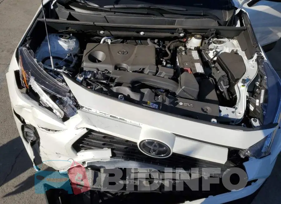 2T3C1RFV3NW208586 Photo# 12