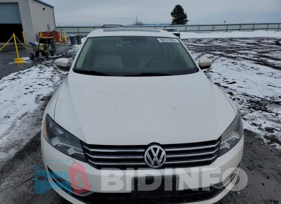 1VWBT7A38FC005954 Photo# 5