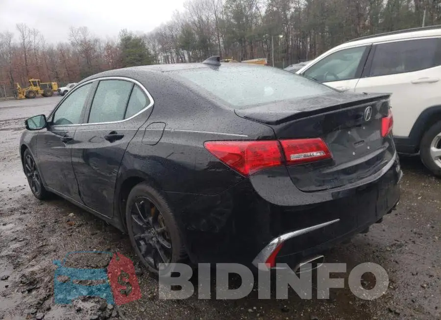 19UUB2F37JA004875 Photo# 2