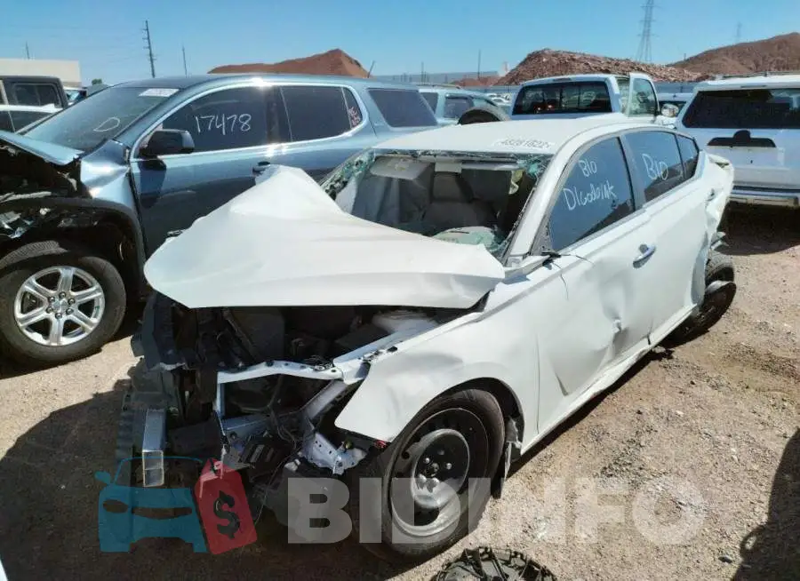 1N4BL4BV7KC180942 Photo# 2