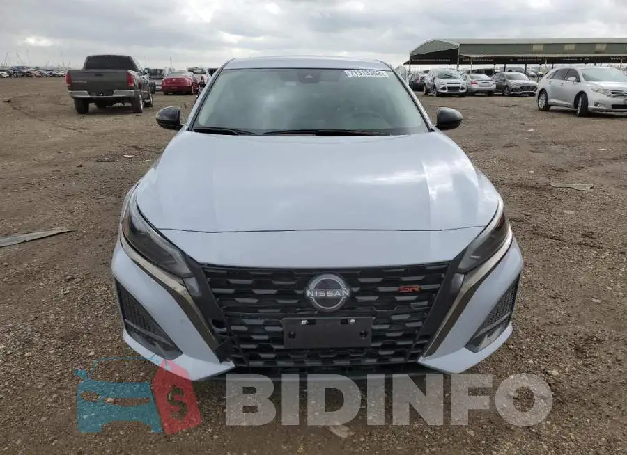1N4BL4CV7PN325343 Photo# 5