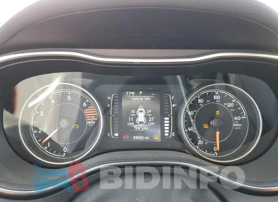 1C4PJLCB0KD159641 Photo# 9