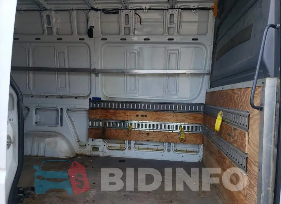 WD3PE7DD8GP285662 Photo# 11