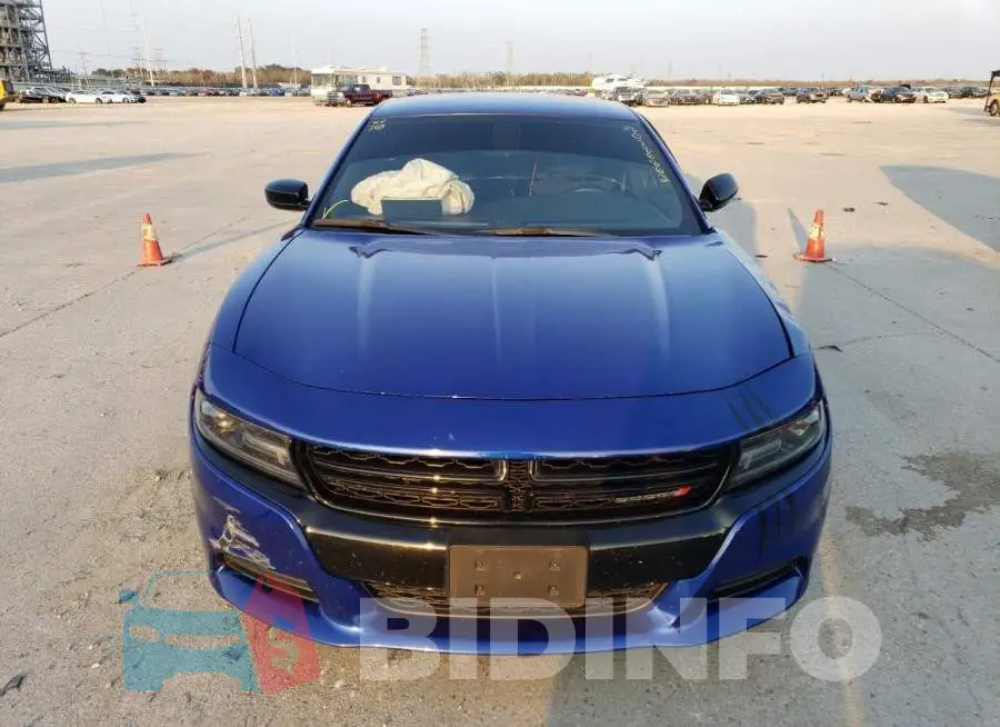 2C3CDXBG3KH540692 Photo# 5