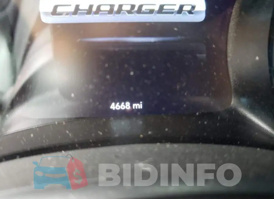 2C3CDXCT8NH176866 Photo# 8