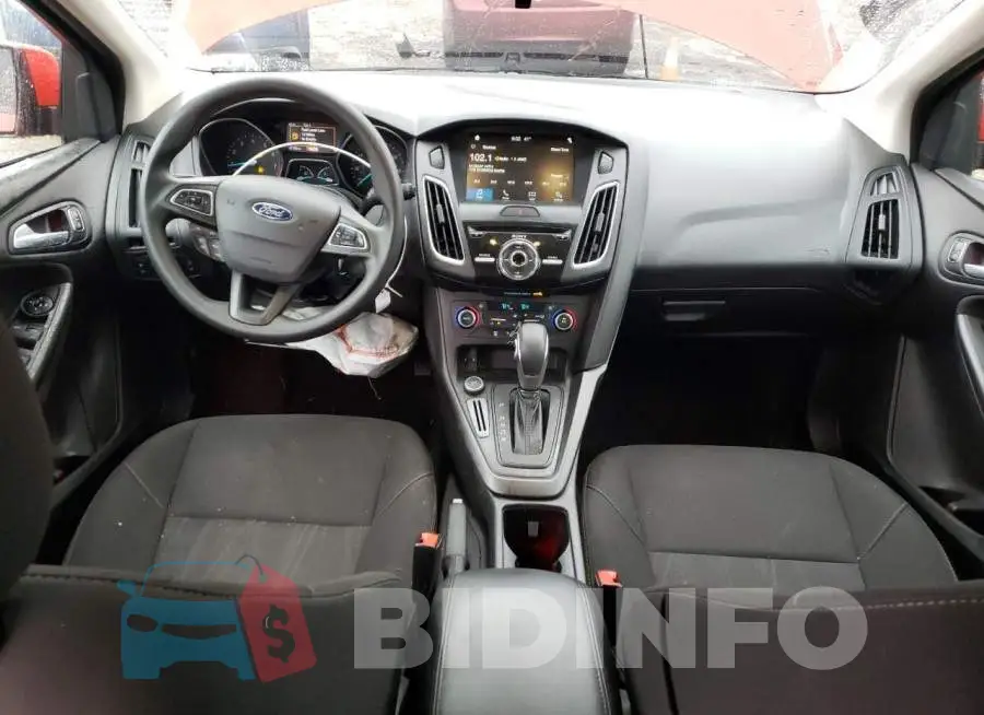 1FADP3M24HL338866 Photo# 8