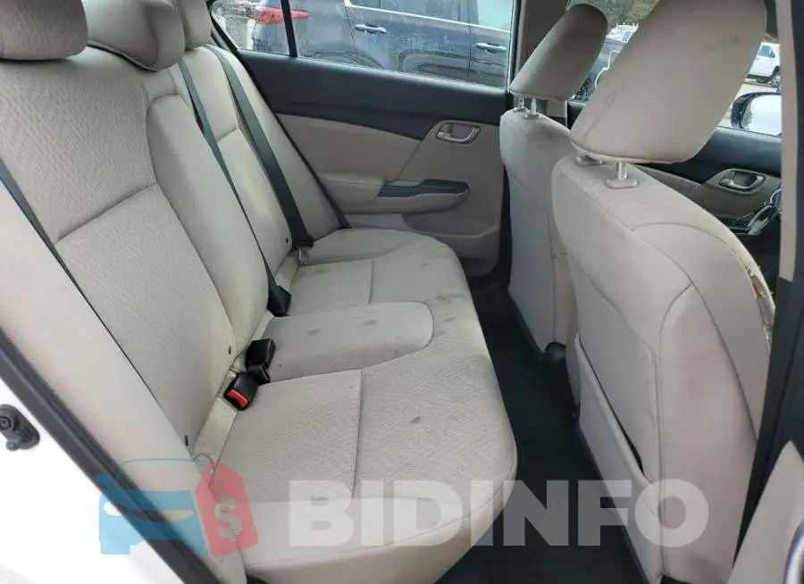 19XFB2F53EE010944 Photo# 10
