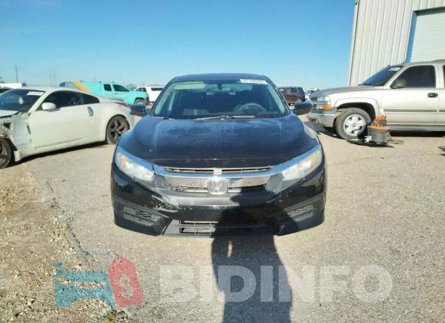 19XFC2F78GE065844 Photo# 5