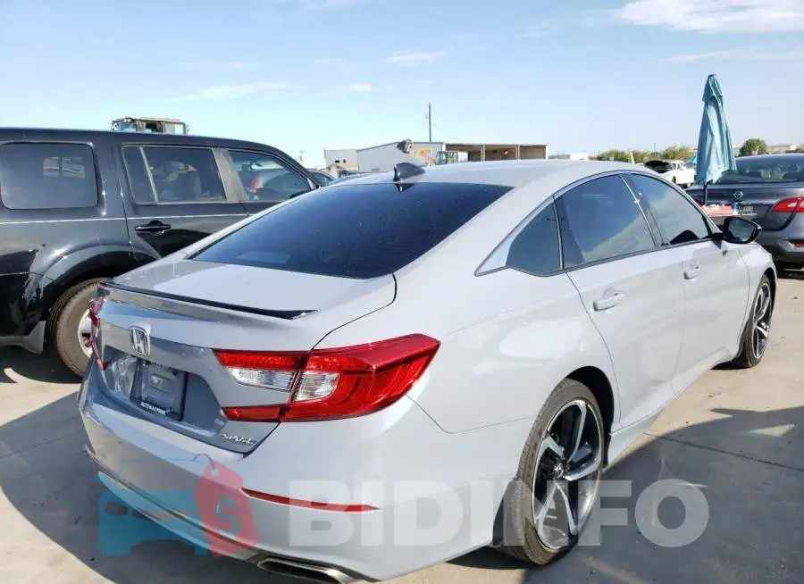 1HGCV1F30MA005299 Photo# 4