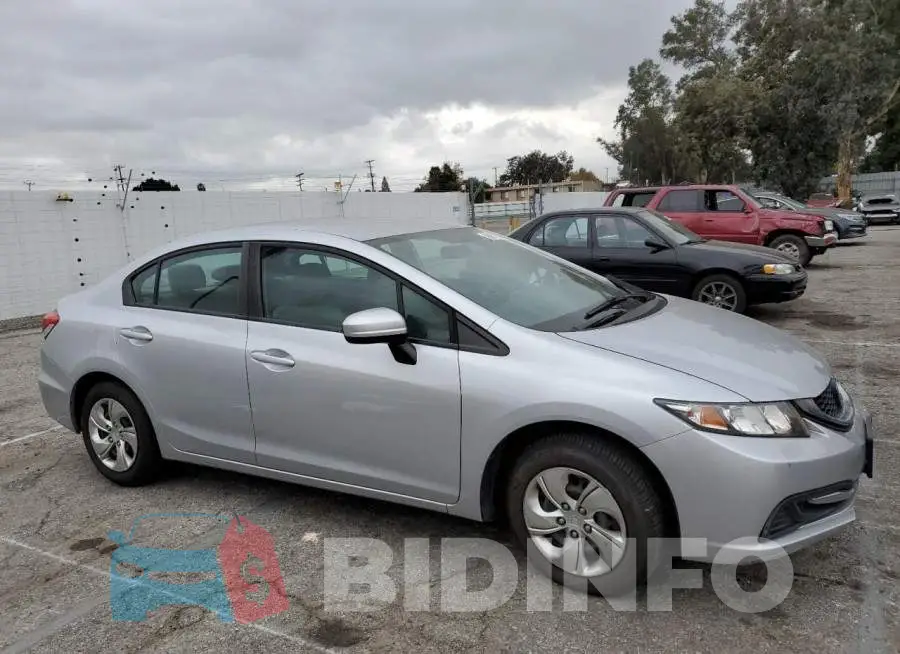 2HGFB2F59FH551147 Photo# 4