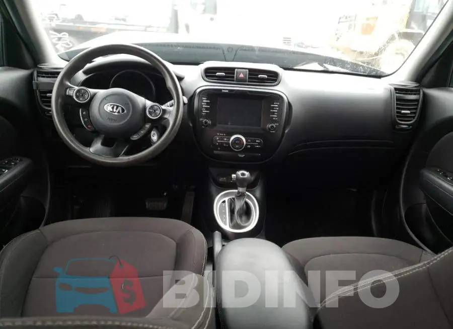 KNDJN2A22J7517987 Photo# 8