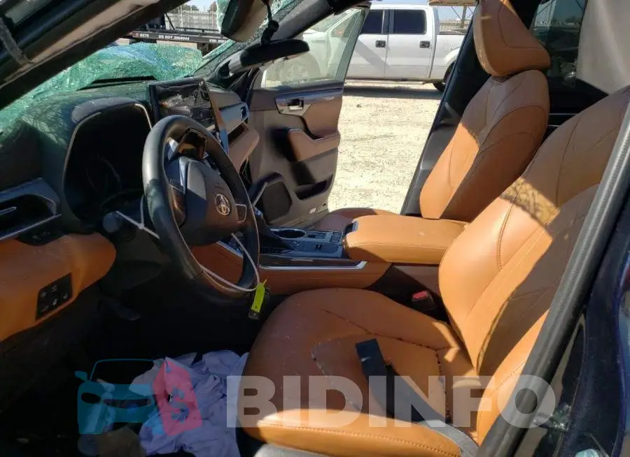 5TDFZRAHXLS015843 Photo# 7