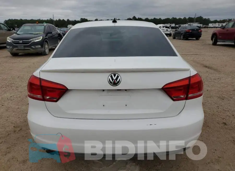 1VWBS7A30EC082268 Photo# 6