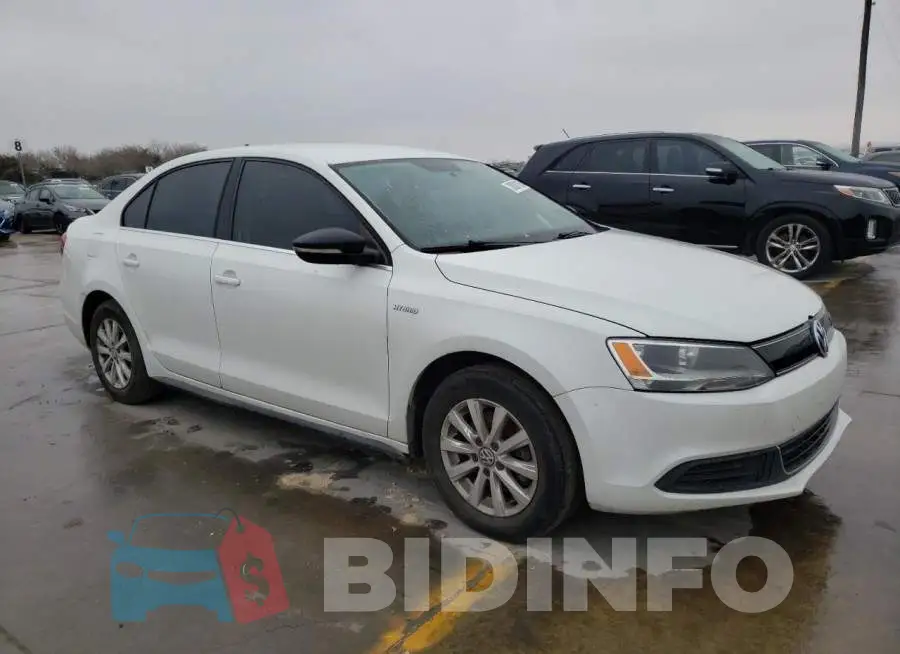 3VW637AJ2EM233686 Photo# 4