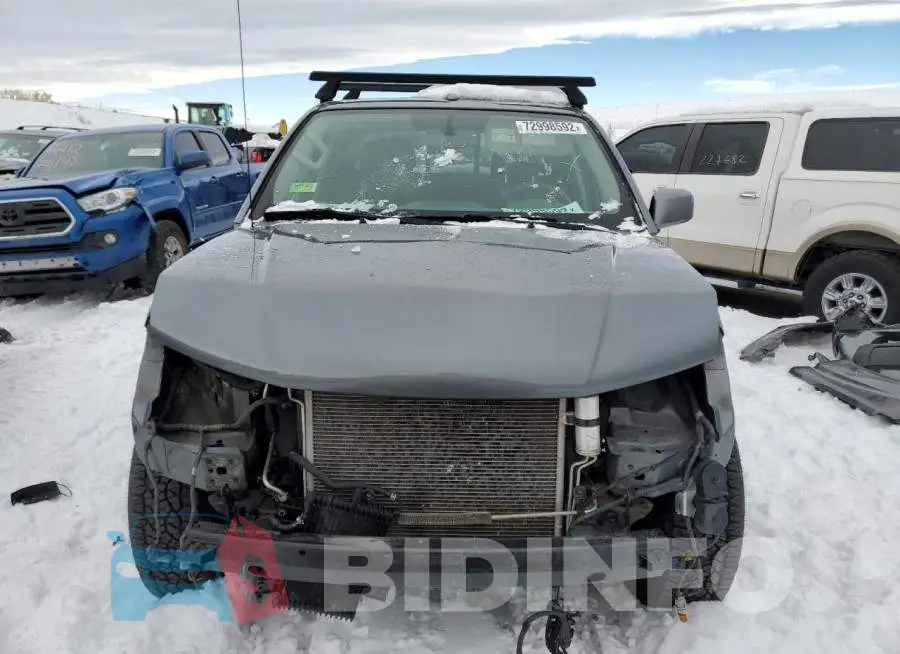 1N6AD0EV9JN768820 Photo# 5