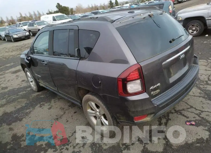 1C4NJDEB2GD781899 Photo# 2