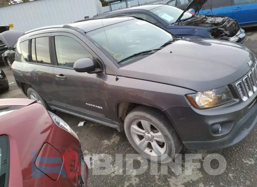 1C4NJDEB2GD781899 Photo# 4