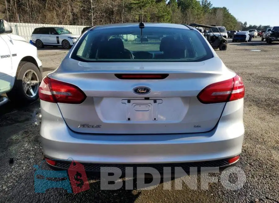 1FADP3F2XJL218427 Photo# 6
