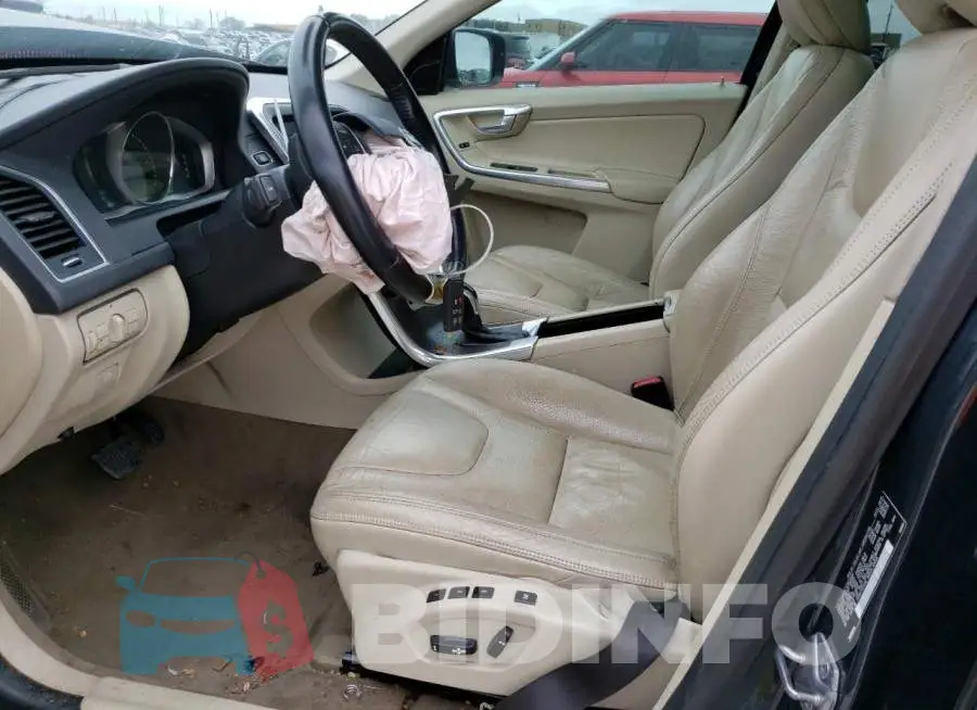 YV4952DL4E2532692 Photo# 7