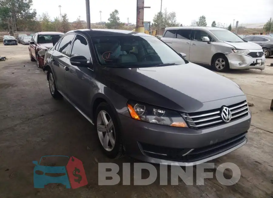 1VWBS7A3XFC016201 Photo# 1