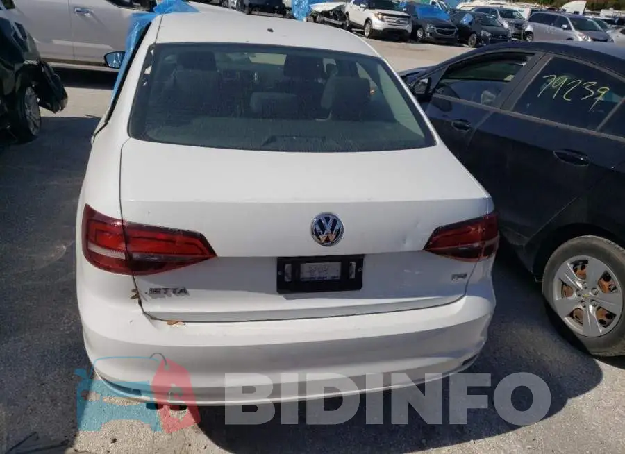 3VW2B7AJ2JM233683 Photo# 6