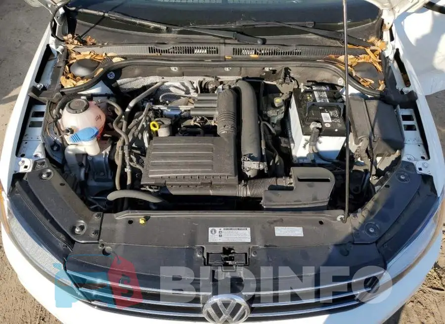 3VW2B7AJ2JM233683 Photo# 11